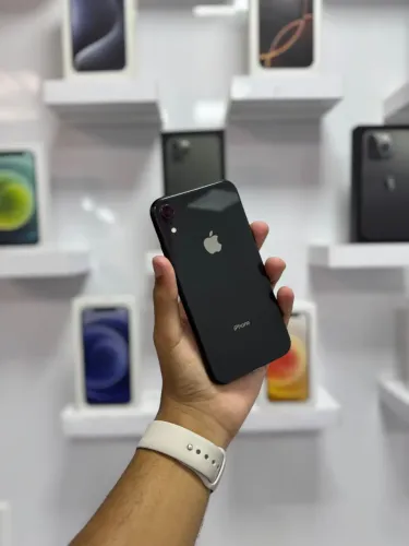 iPhone XR 64 gb preto
