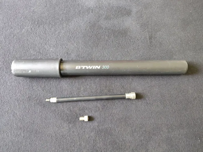 Bomba de ar para bicicleta BTWIN 300
