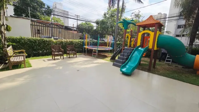 Porteira fechada, apartamento pronto pra morar! perto do Colégio Maxi e Parque Mãe Bonifác