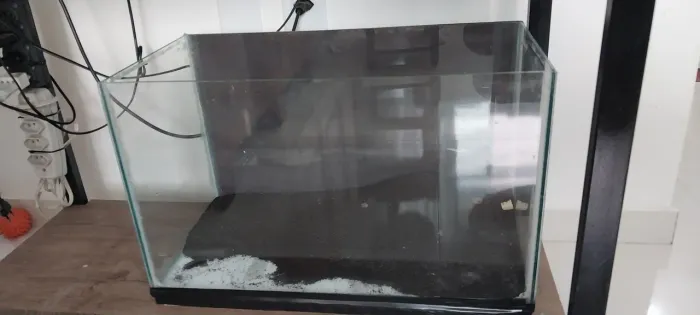 Aquário 37 litros