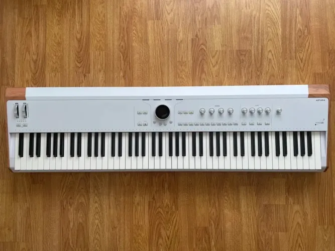 Arturia Astrolab 88  