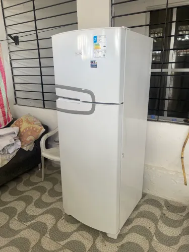 Refrigerador 2 Portas Frost Free Classe A