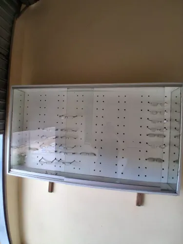 Vende-se expositor pra óculos 