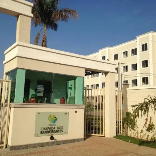 ALUGO APARTAMENTO TÉRREO