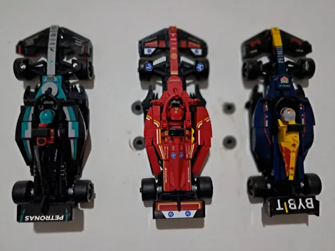 F1 LEGO FERRARI, REDBULL, MERCEDES