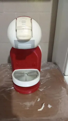 Cafeteira Doce Gusto ( perfeita)