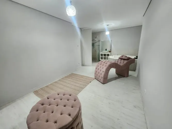 Sala comercial com banheiro e hidro, área de 27m2, espaço, em Vila Pereira Barreto - São P