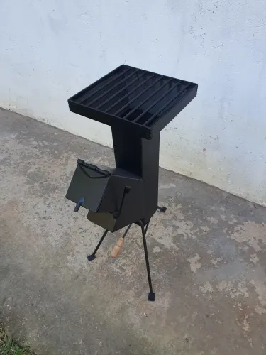 Fogão a lenha portatil (foguete)