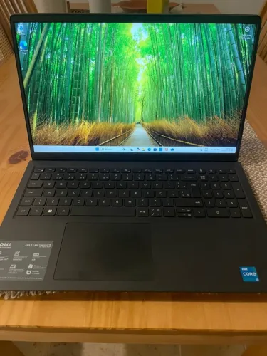Notebook Dell Inspiron 15 8GB 256GB i3