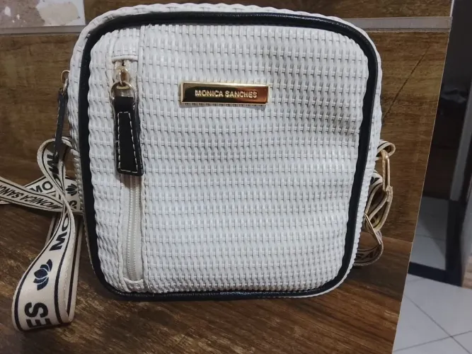 Bolsa Mônica Sanches