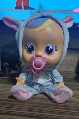 Boneca cry babies