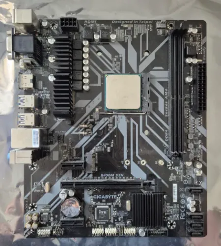 Kit Upgrade: Ryzen 5 2600 + B450M Gigabyte