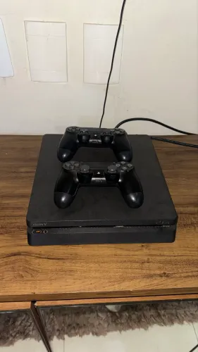 playstation 4 slim