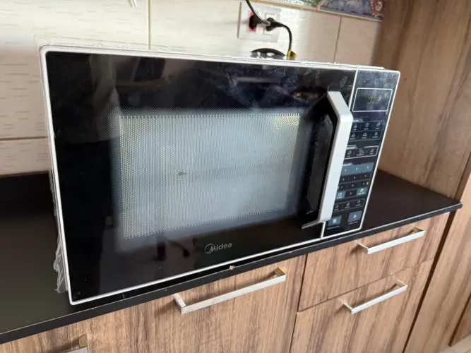 Microondas midea 127v
