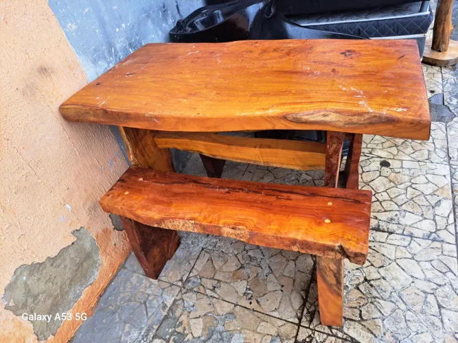 Vendo mesa de jaqueira nova so pegar e usar zap * mesas por encomenda 