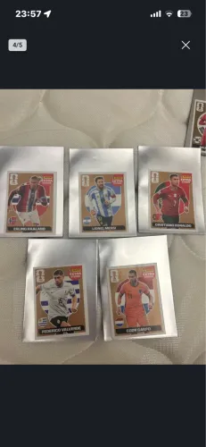 EXTRAS! Figurinhas legends Panini 2026.