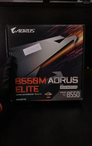 Placa Mãe B550M GIGABYTE AORUS ELITE GAMING AM4 PCIE 4.0 - NOVA + GARANTIA