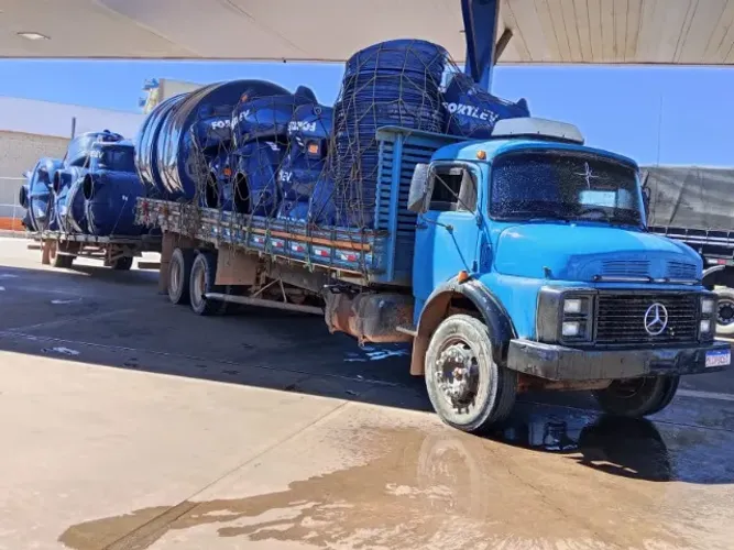 Caminhão MB 1519 truck