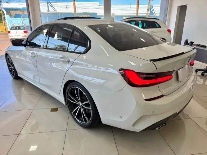 BMW 320I A 2.0 TB M Sport Activeflex 16V 4P 2022