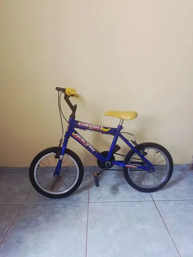 Vende bicicleta infantil