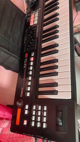 Teclado Roland XPS-10 zerado com pack de timbre