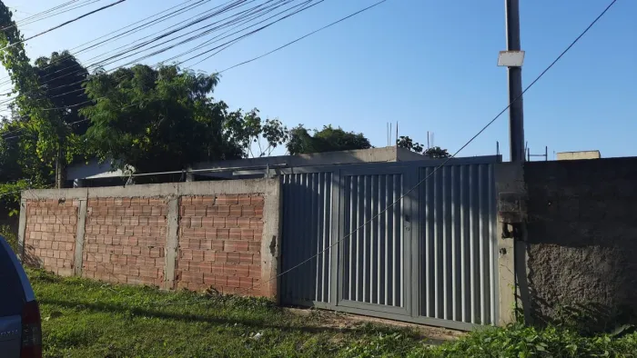 Vendo terreno com casa em ponto de Laje