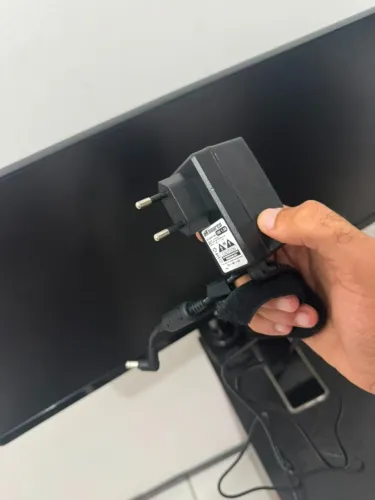 Monitor LG 1080P com suporte