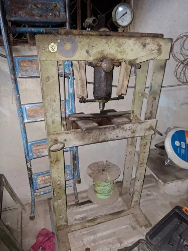 Prensa Hidráulica 15 TON