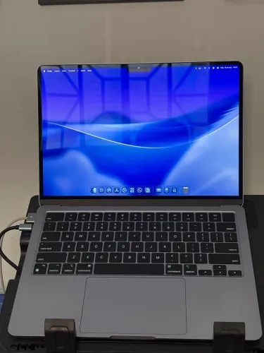 Macbook Air M2 8GB RAM 256GB SSD