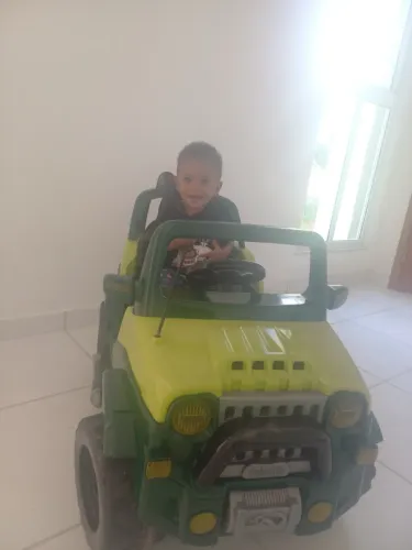 Vendo carrinho de bebê