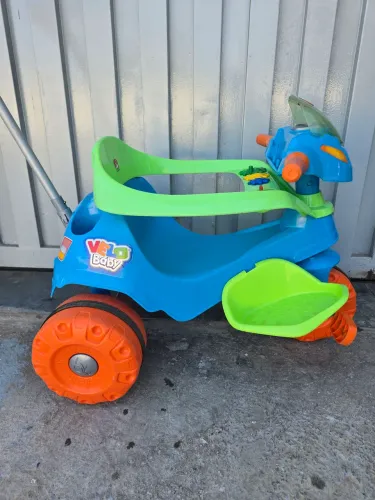 Triciclo Bandeirantes VELO BABY