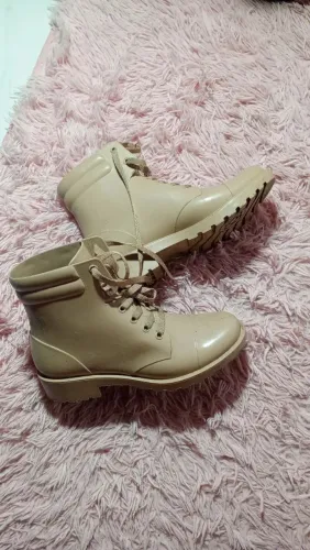 Bota coturno Petite Jolie