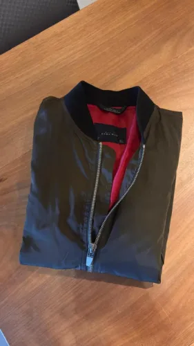 [VENDO] Jaqueta bomber Zara Man - Verde oliva satinada 