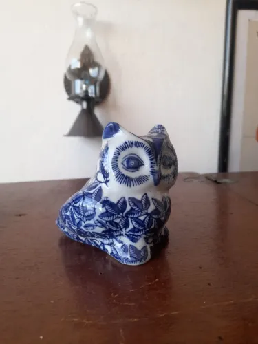 Bibelo Coruja de louça para decoração