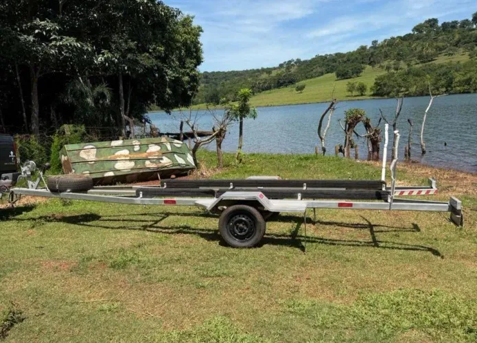 Barco e motor 2005