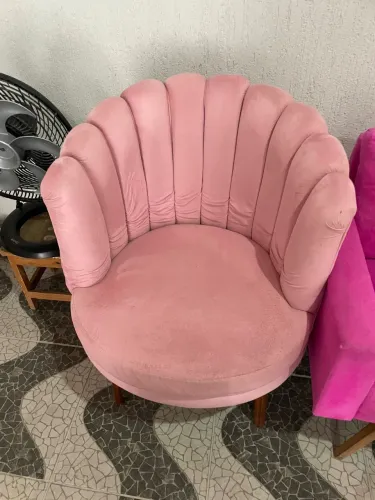 Poltrona semi nova 