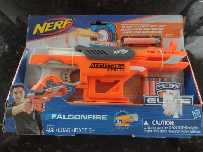 Nerf N-Strike Elite AccuStrike Series FalconFire da Hasbro. 