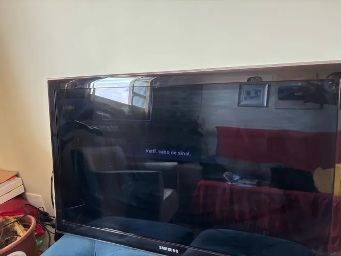 TV Samsung 40" LED Full HD Ultra Slim (Modelo UN40C5000) - Excelente Estado!