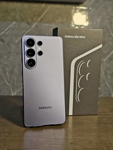 Samsung Galaxy S26 Ultra 5G Violeta Titânio 12/512 GB com Caixa e Nota Fiscal