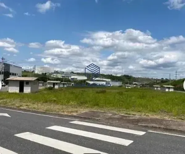 Terreno à venda, 639 m² por R$ 690.000 - Rio Comprido - Jacareí/SP