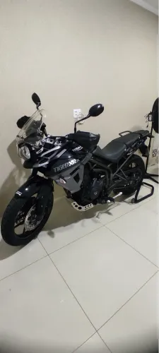 Moto excelente estado, pronta para rodar.