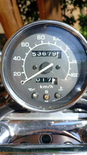 Shadow 600 