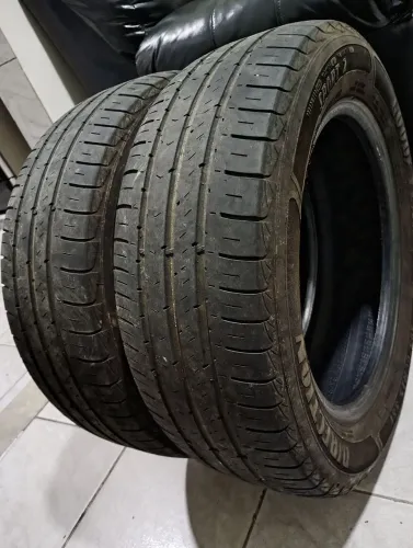 2 pneus 195/60/15" Goodyear Sport Direction.