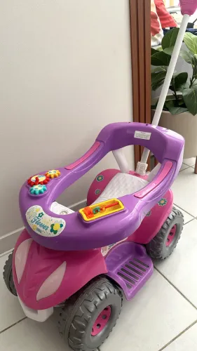 Quadriciclo Carrinho de Passeio Infantil Calesita