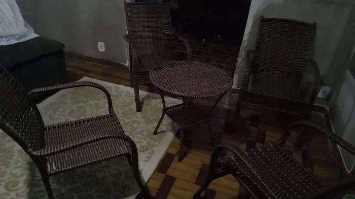 Conjunto de mesa 4 cadeiras