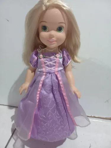 Boneca Princesa Rapunzel Disney