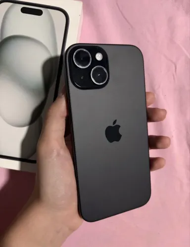 iPhone 15 Bateria 89% tudo original . 