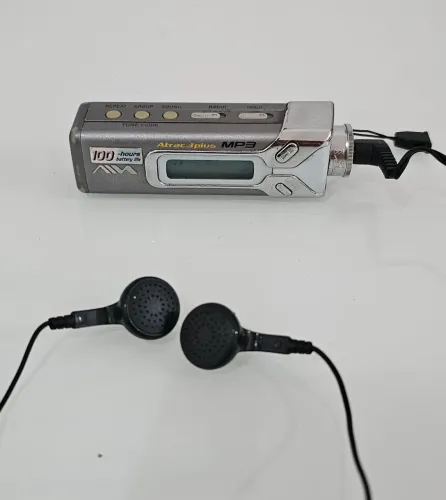 Player de Áudio Digital Portátil Aiwa XDM-S700 MP3 Anos 2000 + Fone