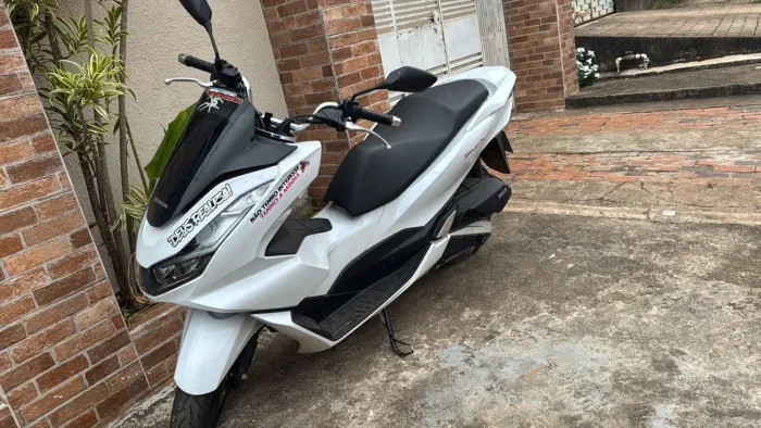 VENDE- SE MOTO HONDA PCX 160