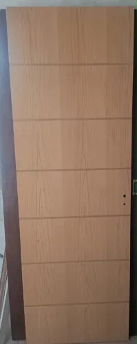 Portas novas e usadas